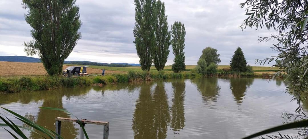 Etang au coeur des champs à louer pour un weekend 
