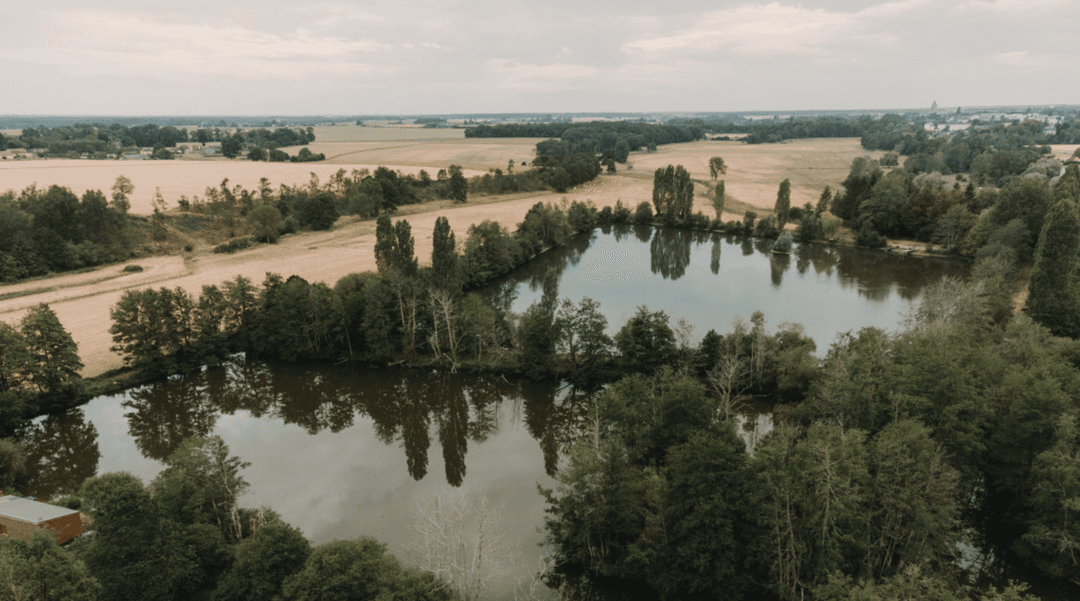 Louez 2 étangs avec une chambre tout équipée + camping autorisé dans l’eure 
