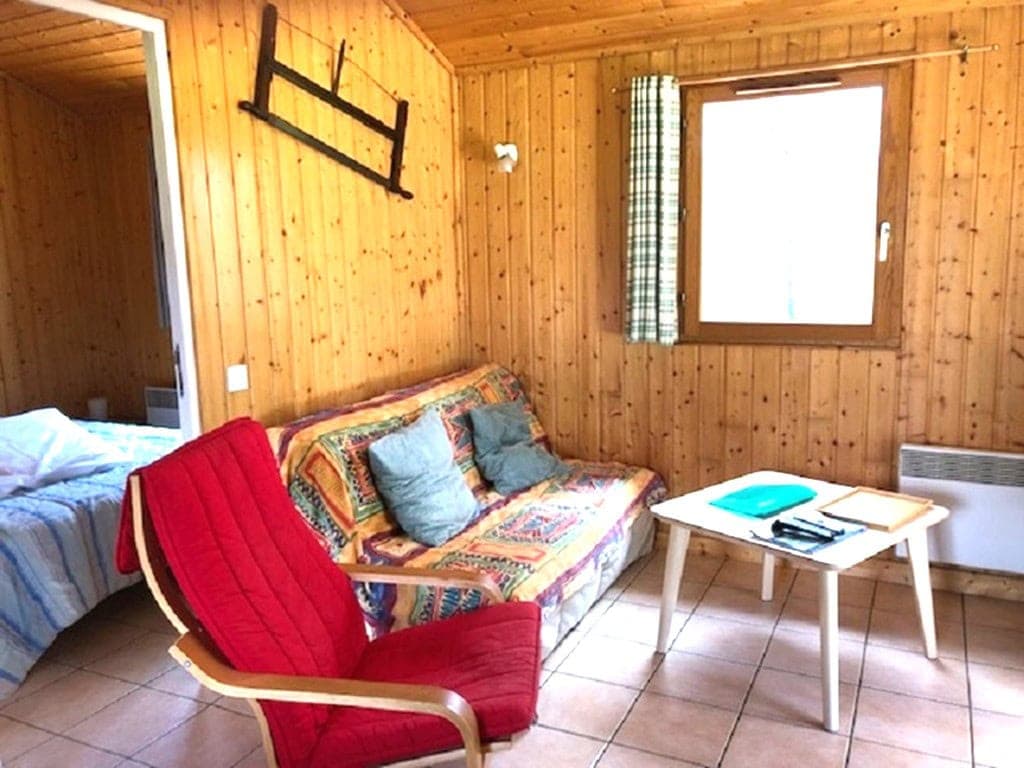 Chalet avec étang de pêche privé à la ferme 