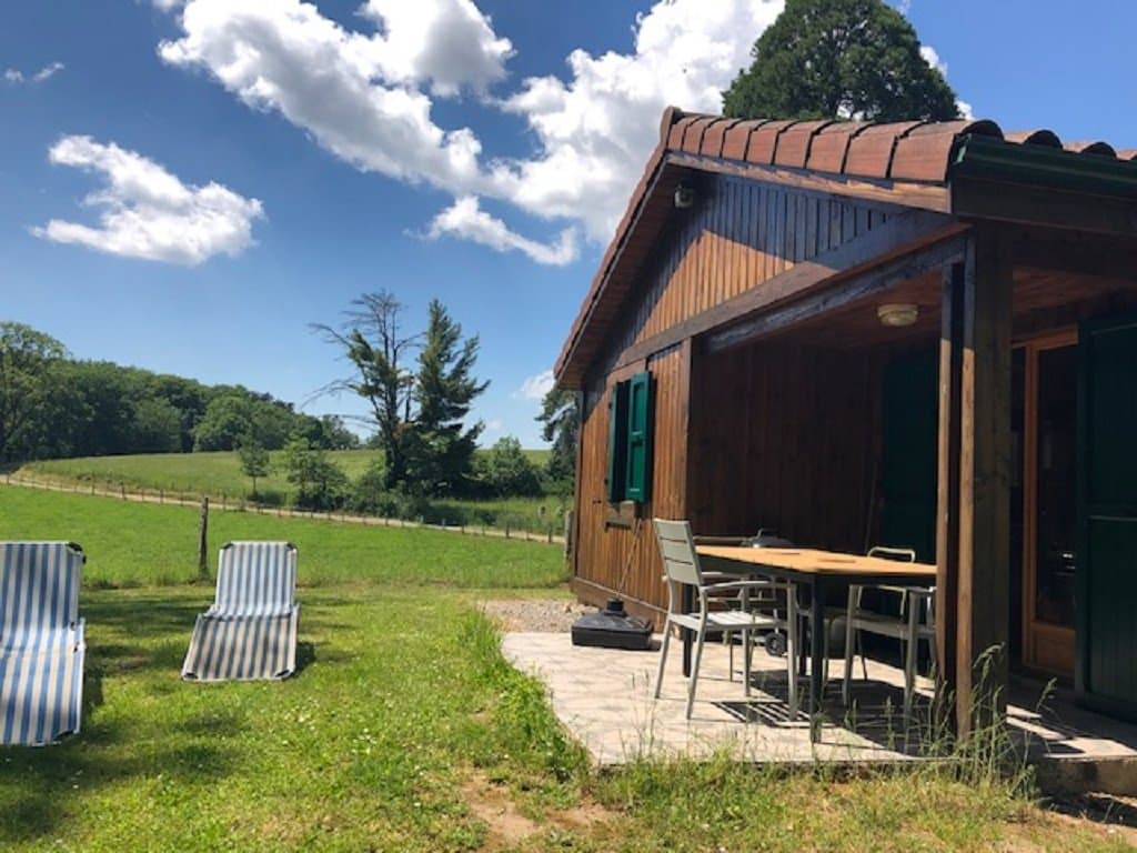 Chalet avec étang de pêche privé à la ferme