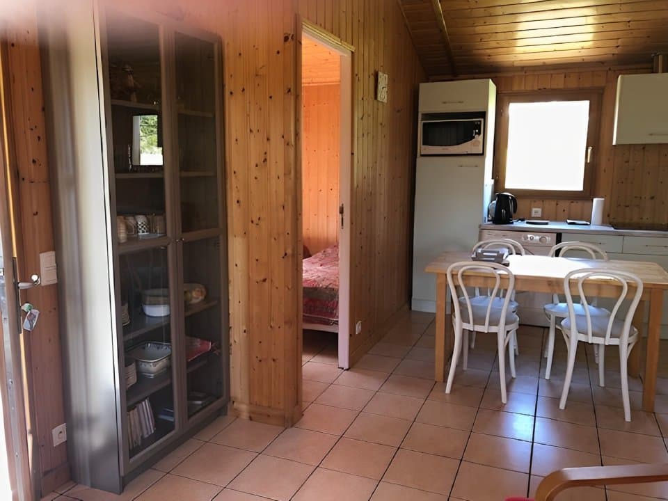 Chalet avec étang de pêche privé à la ferme