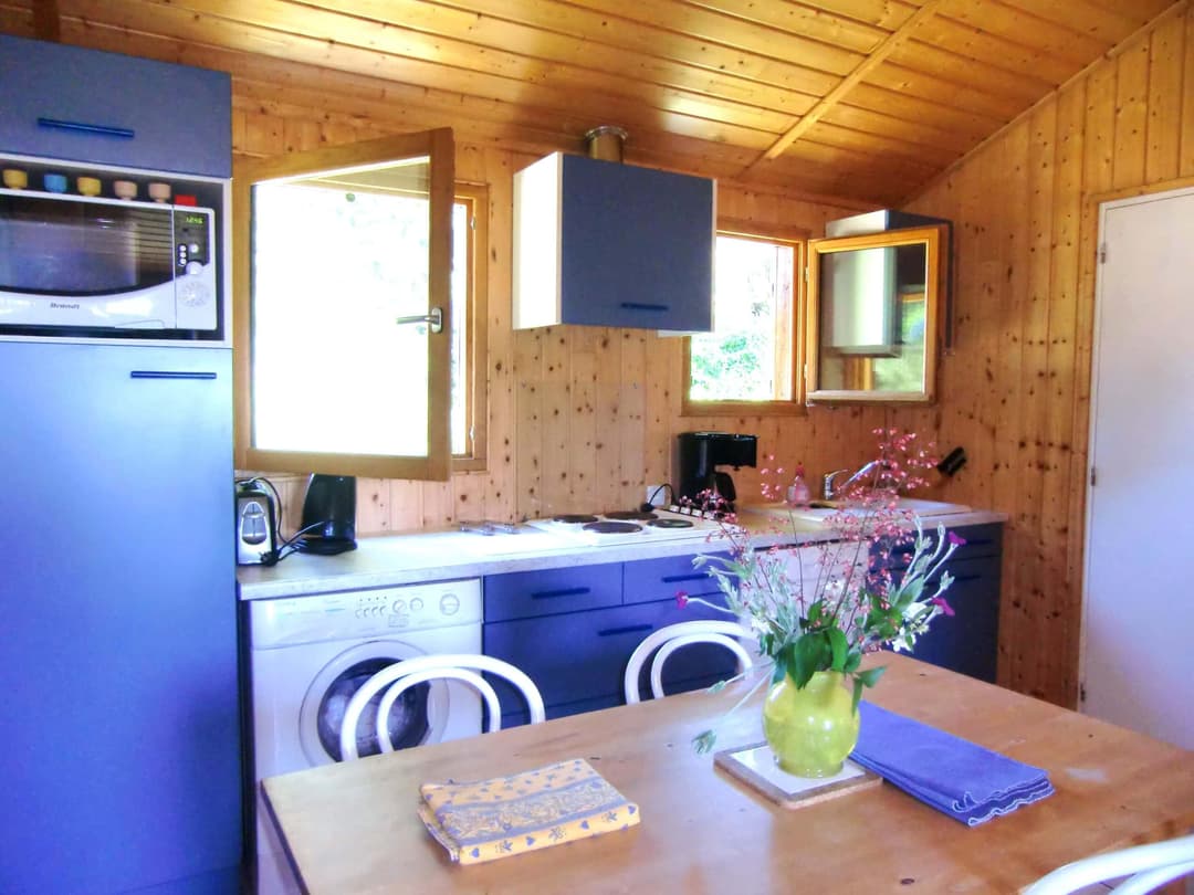 Chalet avec étang de pêche privé à la ferme 