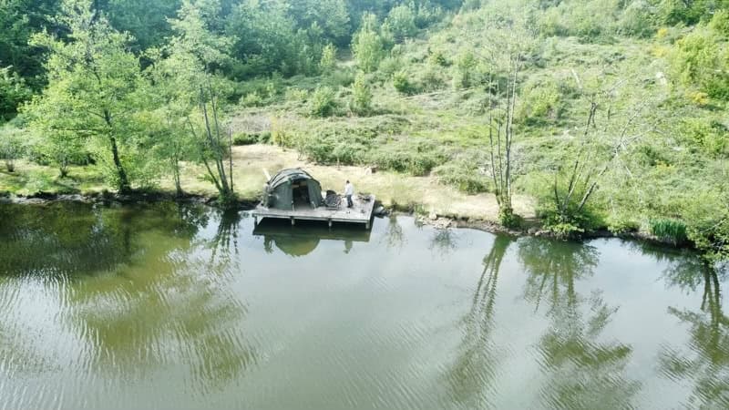 Etang du XVe siècle magnifique et préserver de 7 hectares. 