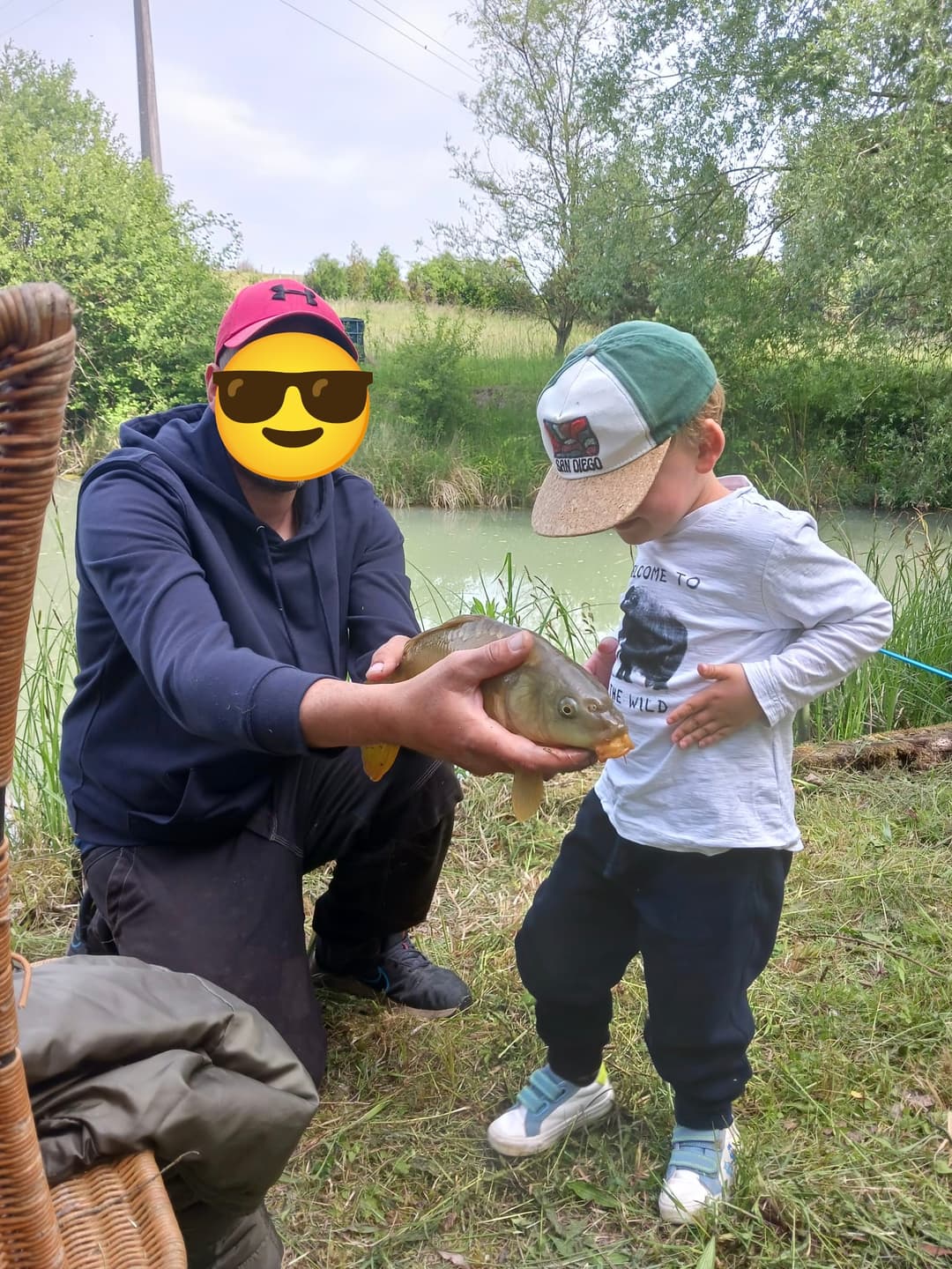 Terrain de loisirs avec etang