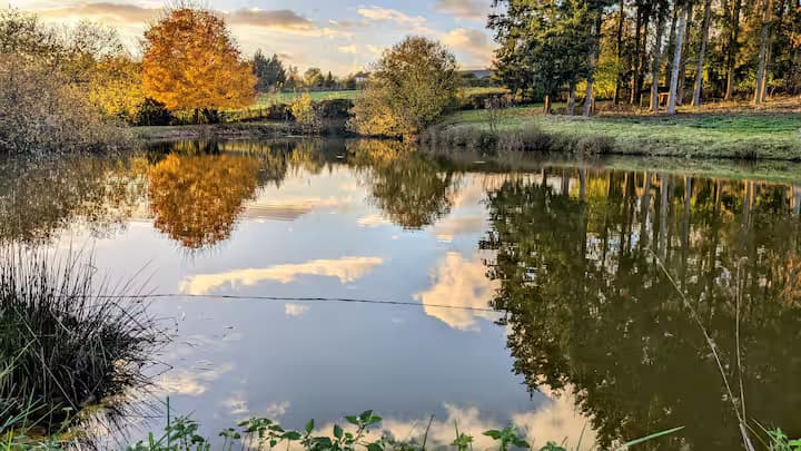 Gîte avec étang de pêche privé - étang des soays