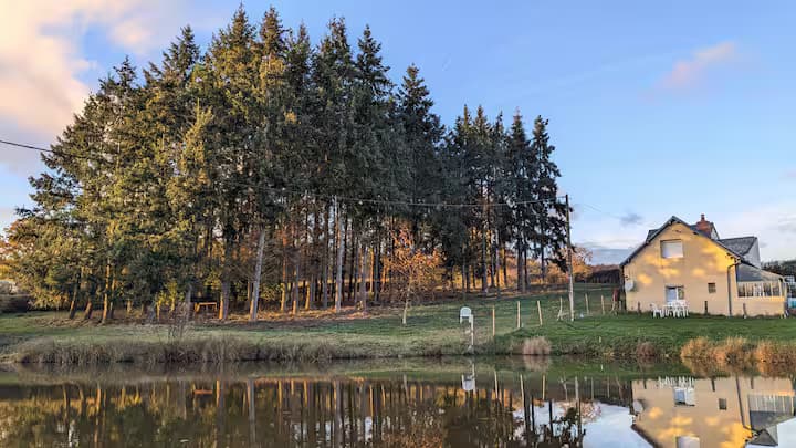 Gîte avec étang de pêche privé - étang des soays
