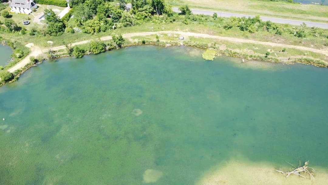 Etang de 3ha à 1 heure de paris 