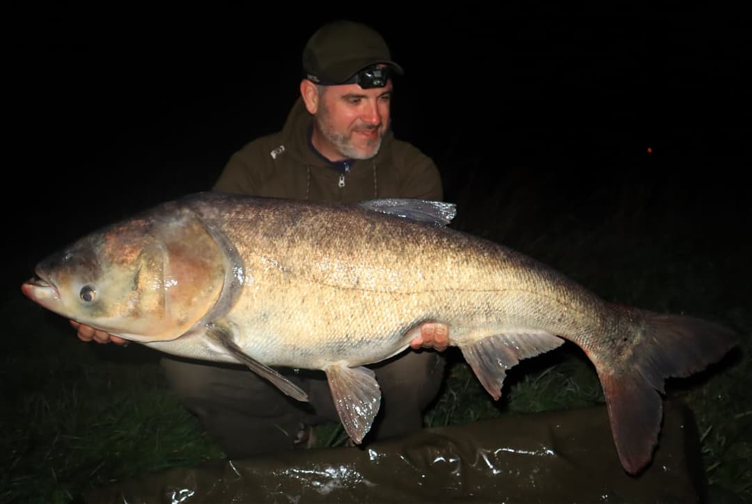 Etang de 3ha à 1 heure de paris 