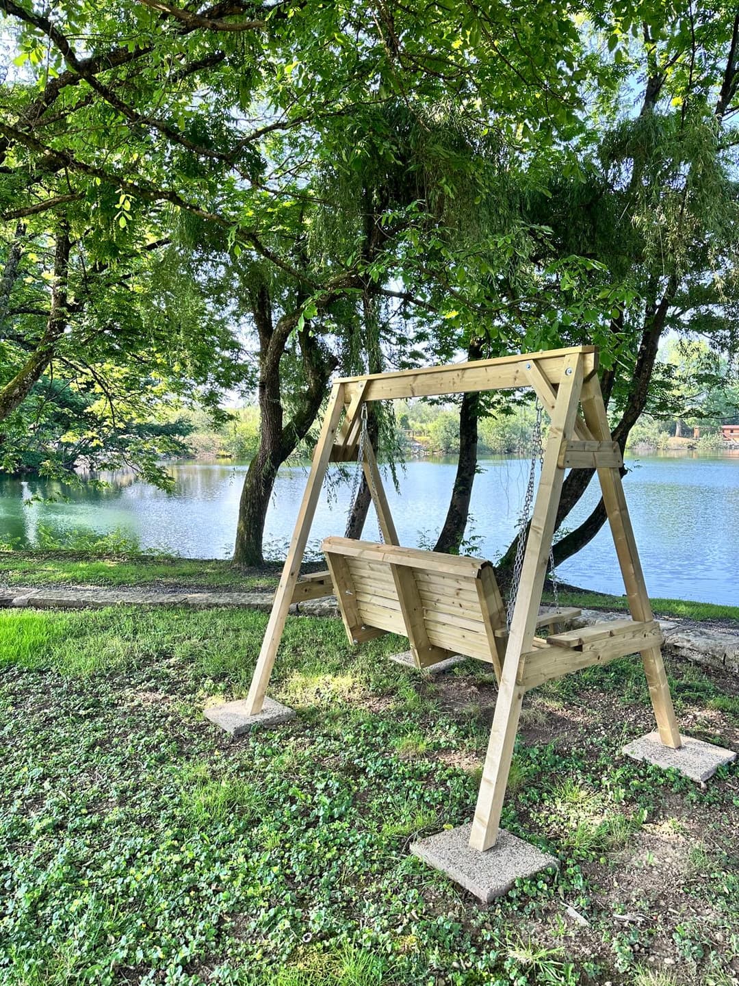 Chalet, tiny house & sauna au bord d’un étang privé de 3 ha