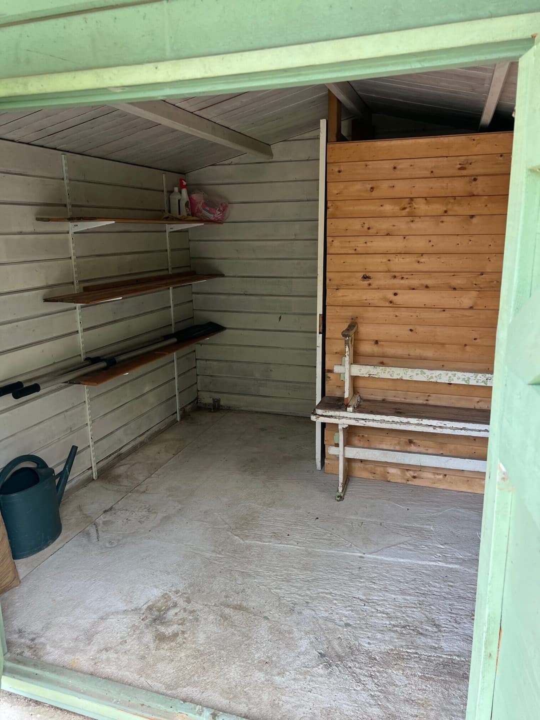Etang à louer en Isère pour stationner votre camping-car et pêcher 