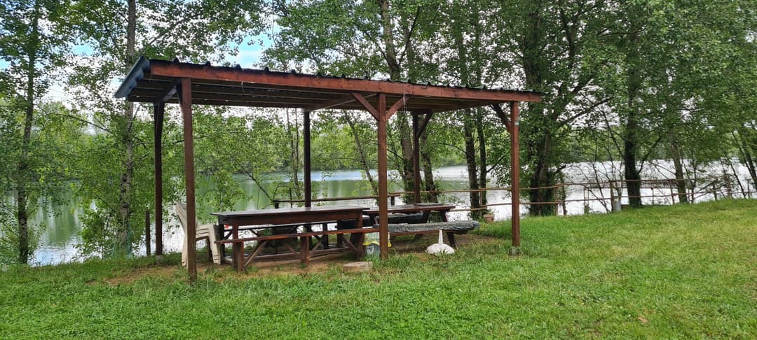 Lac sauvage 17 hectares 