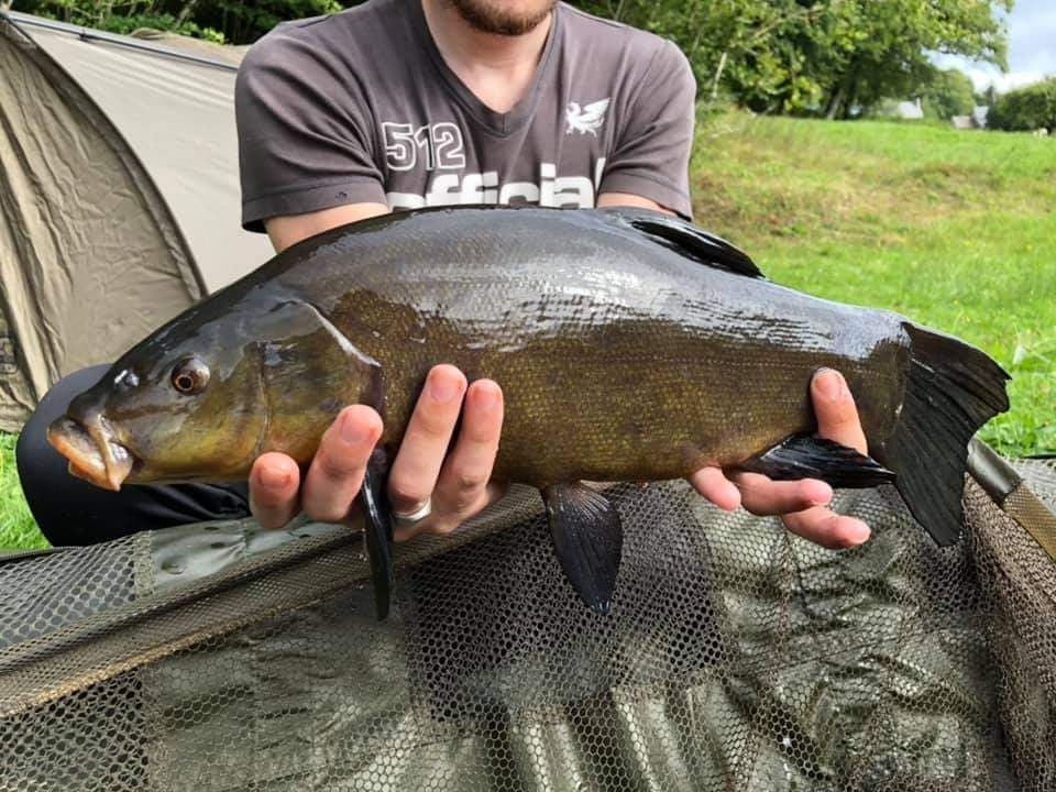 Etang à louer de 3ha dans la Creuse avec sa cabane  de pêcheur 