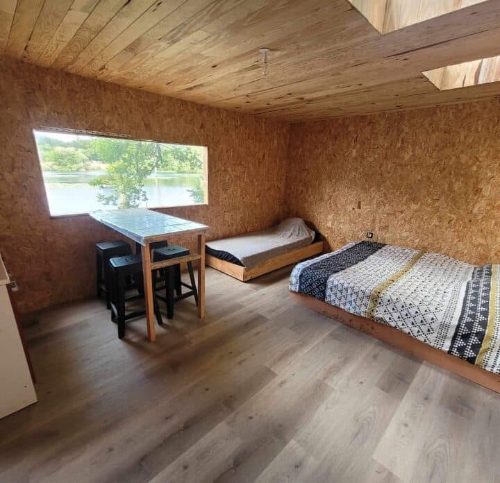 Gîte 12 couchages avec son étang de 3ha 