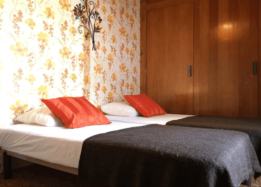 Gîte 12 couchages avec son étang de 3ha 