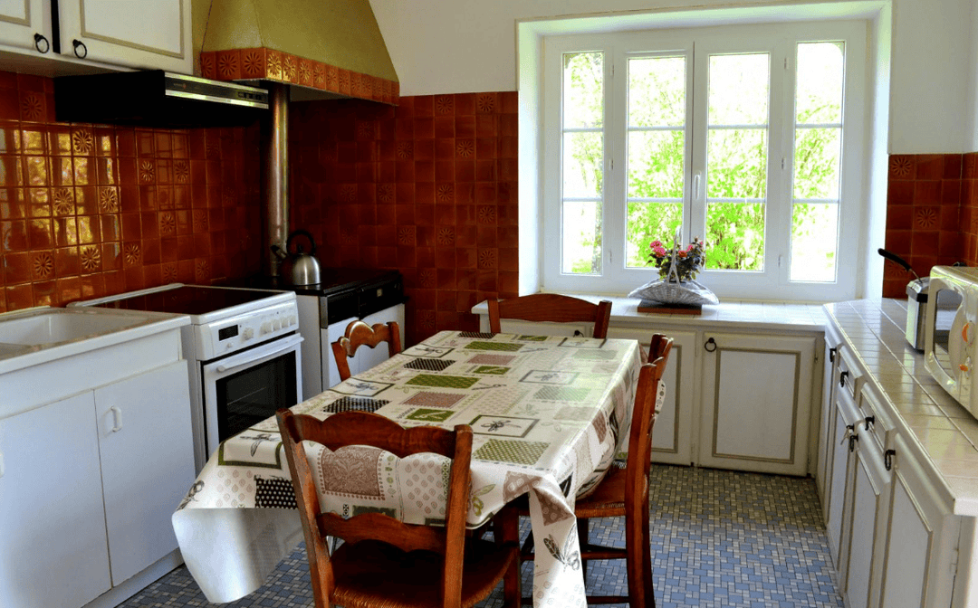Gîte 12 couchages avec son étang de 3ha 