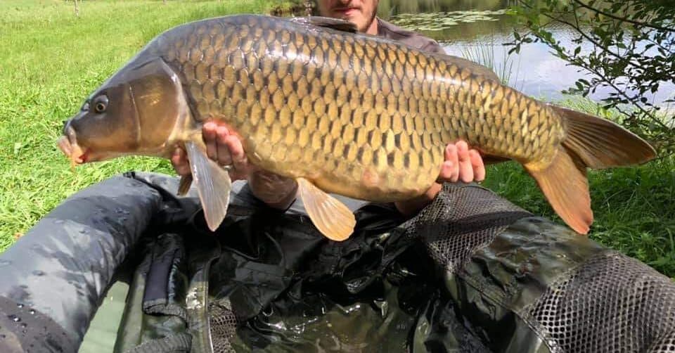 Etang à louer de 3ha dans la Creuse avec sa cabane  de pêcheur 