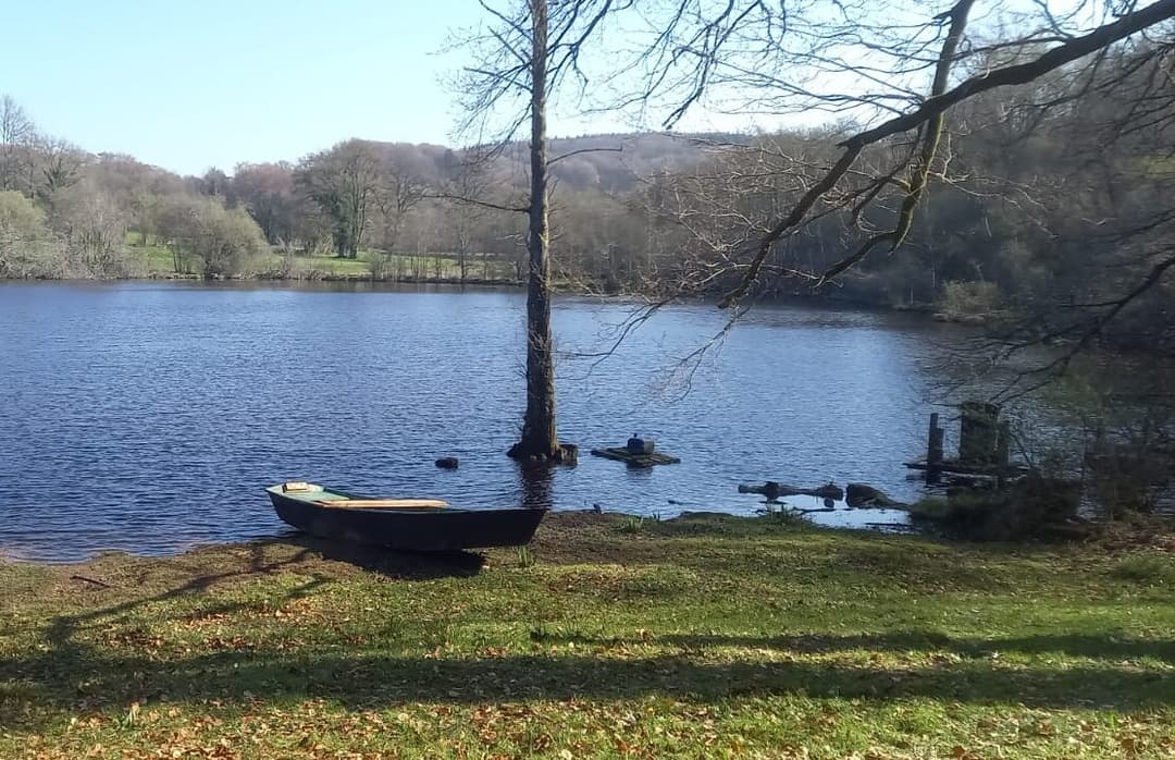 Etang à louer de 3ha dans la Creuse avec sa cabane  de pêcheur 