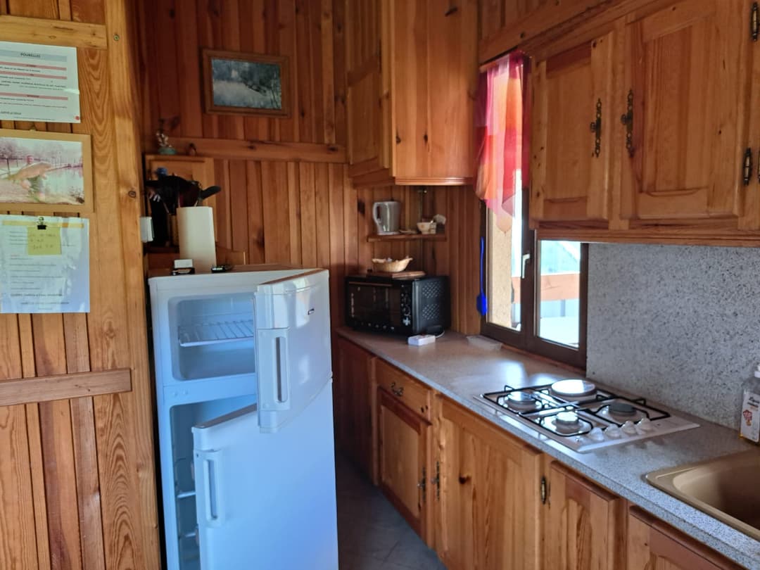 Location étang en Haute-Saône avec maison, eau et électricité et son étang de 1ha