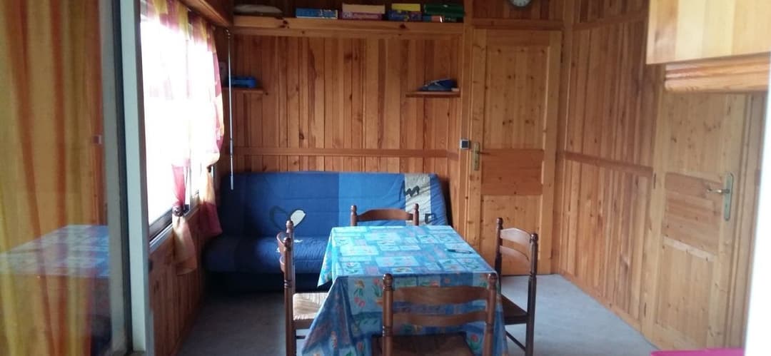 Location étang en Haute-Saône avec maison, eau et électricité et son étang de 1ha