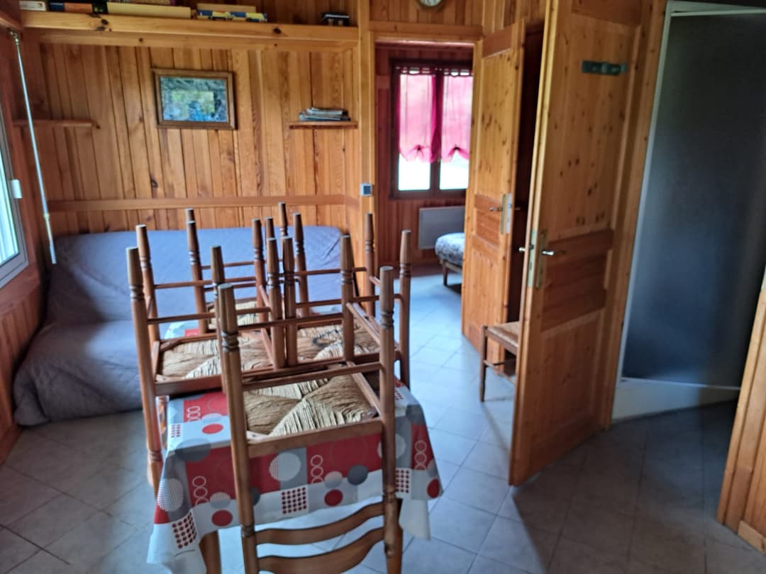 Location étang en Haute-Saône avec maison, eau et électricité et son étang de 1ha