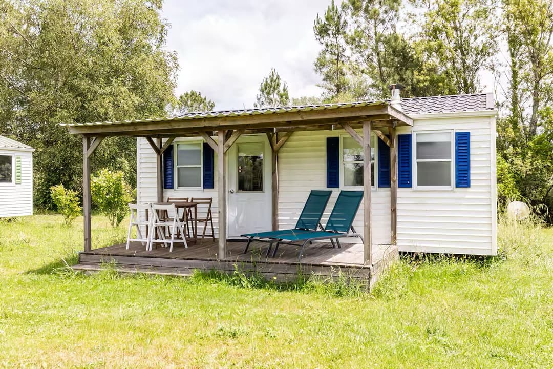 Mobil-home tout confort pour 4 personnes en Médoc