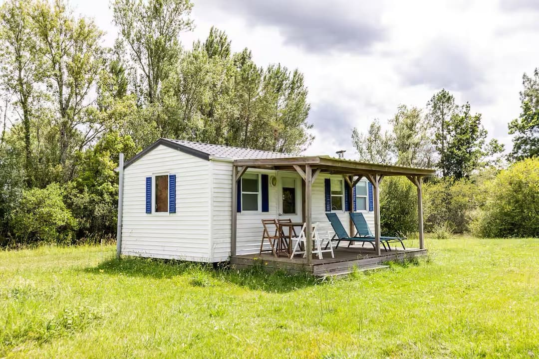Mobil-home tout confort pour 4 personnes en Médoc