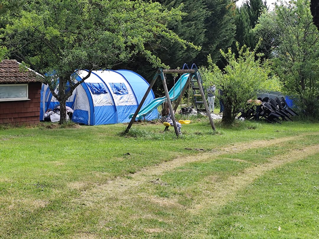 Location d’un étang de 1ha pour pêcher la carpe et camper