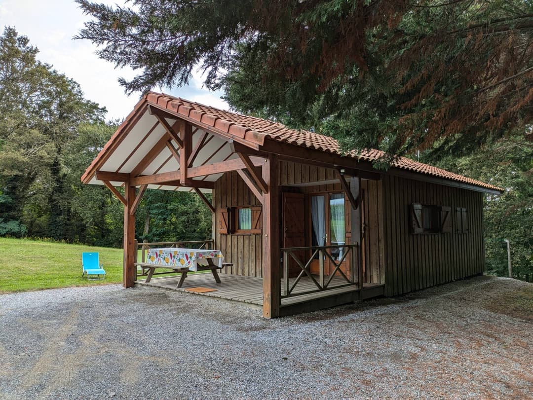 Privé : Privé : Etang dans les Landes avec son chalet 5 couchages 