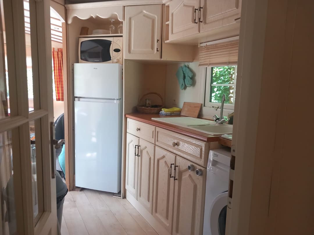 Location mobil home avec étang privé et piscine à côté de Paris ou Troyes