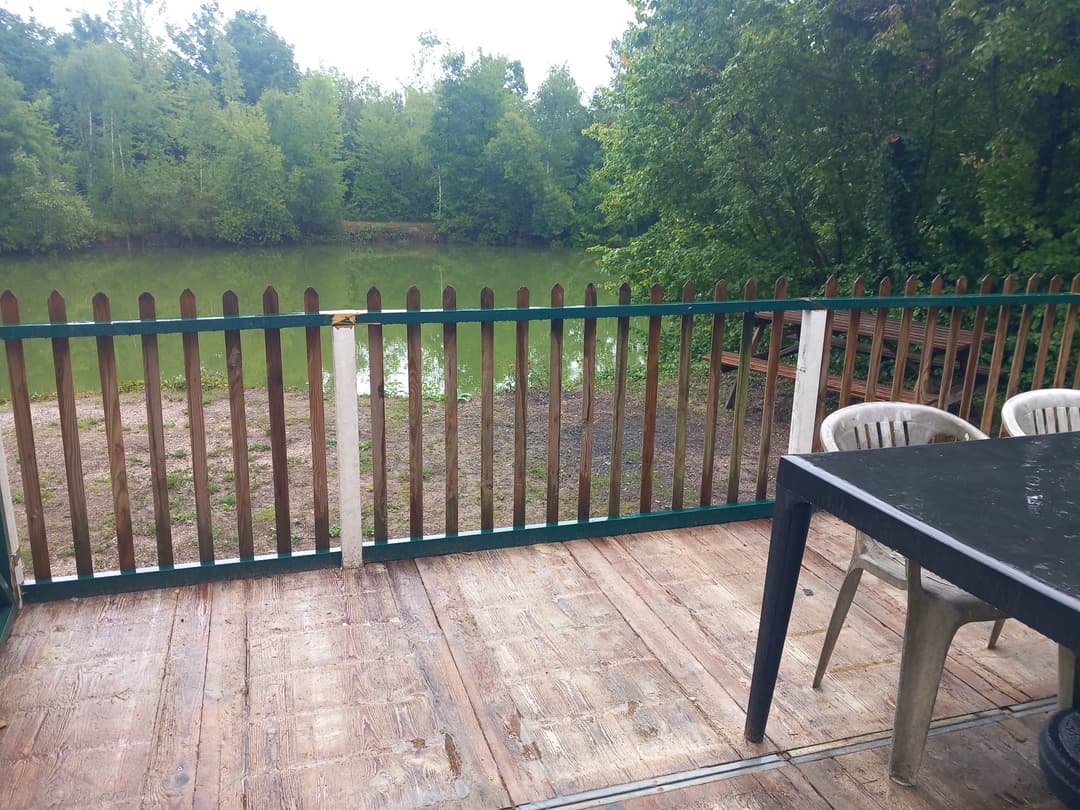 Location mobil home avec étang privé et piscine à côté de Paris ou Troyes