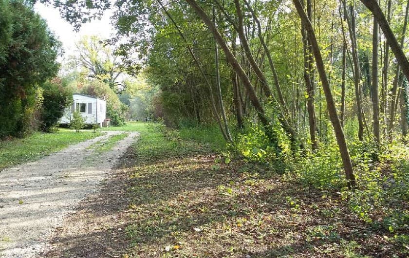 Location mobil home avec étang privé et piscine à côté de Paris ou Troyes