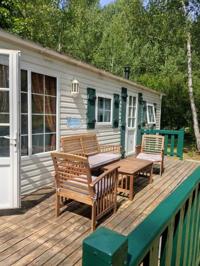 Location mobil home avec étang privé et piscine à côté de Paris ou Troyes