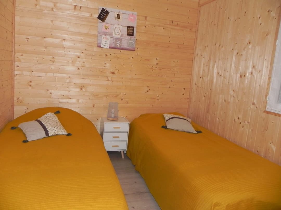 Maison au bord de l’étang pour une évasion en pleine nature 
