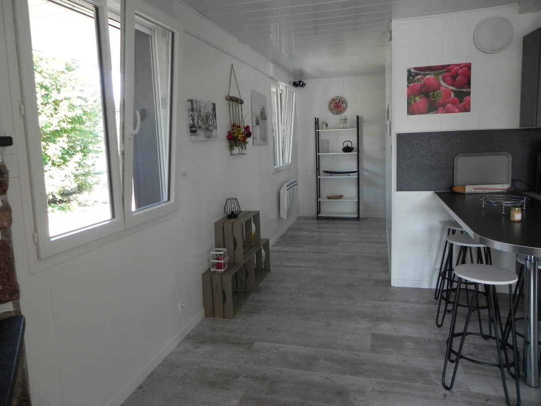 Maison au bord de l’étang pour une évasion en pleine nature 