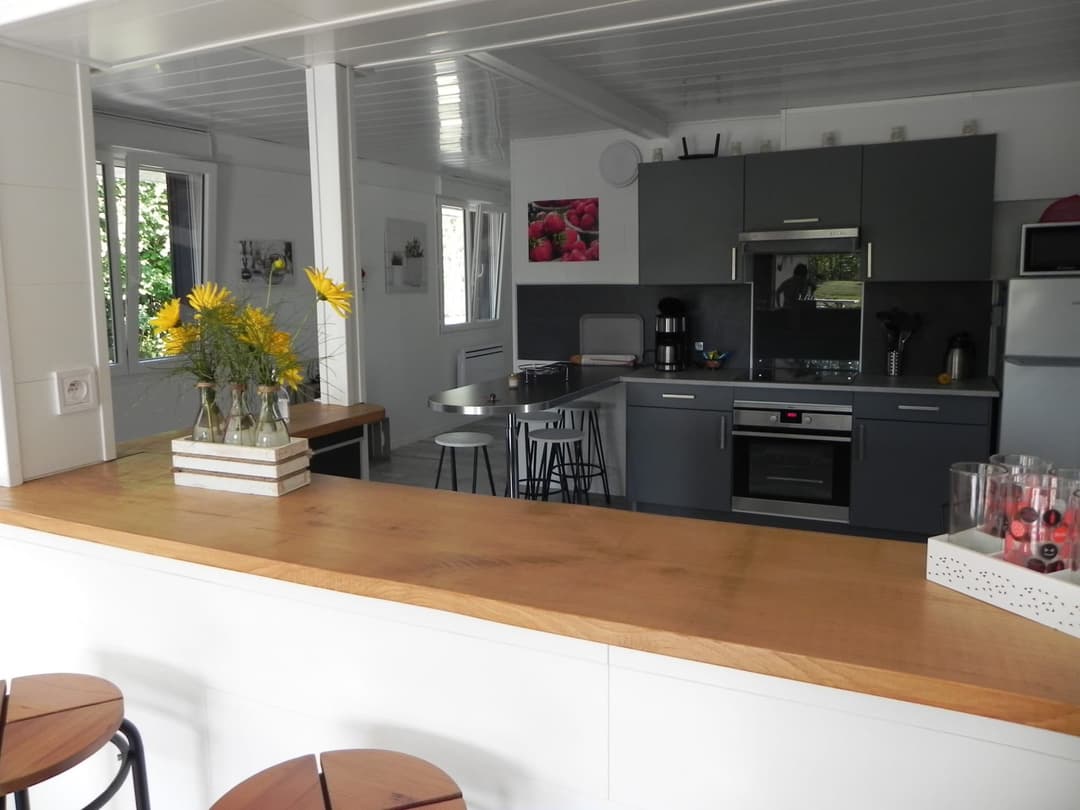 Maison au bord de l’étang pour une évasion en pleine nature 
