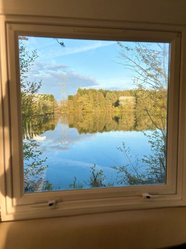 Etang de 17ha avec une tiny house 6 couchages 