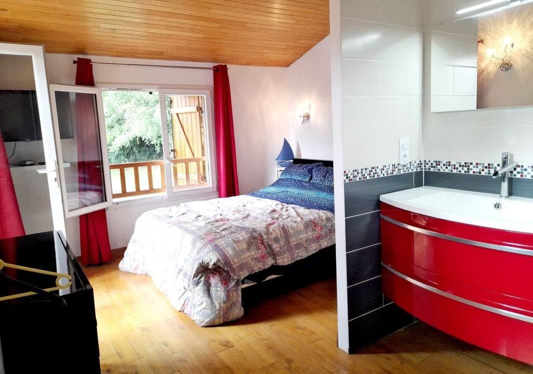 Chalet d’exception au bord du fleuve Lot 