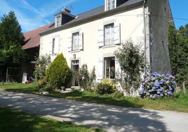 Gite avec son étang 1.5ha à la ferme 
