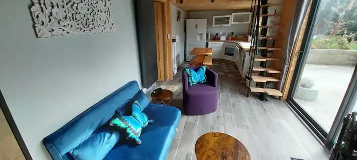 Chalet rénové au bord d’une petite marre avec vue sur la rivière la tortue?