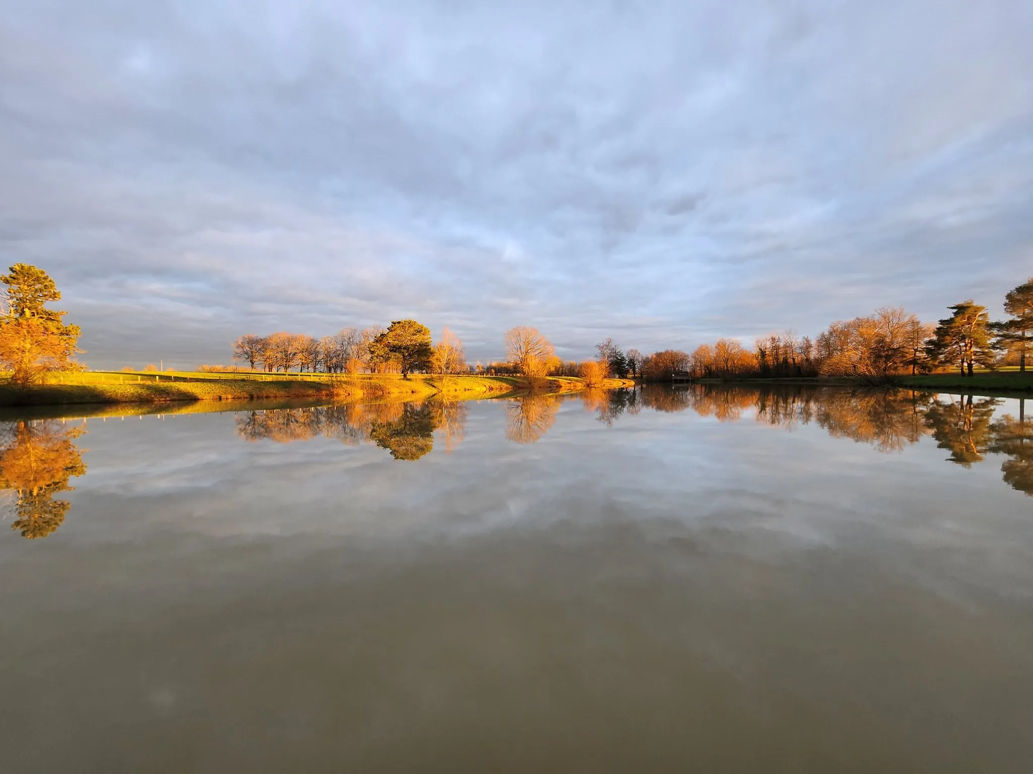 Etang de 2 hectares à louer à Mervans