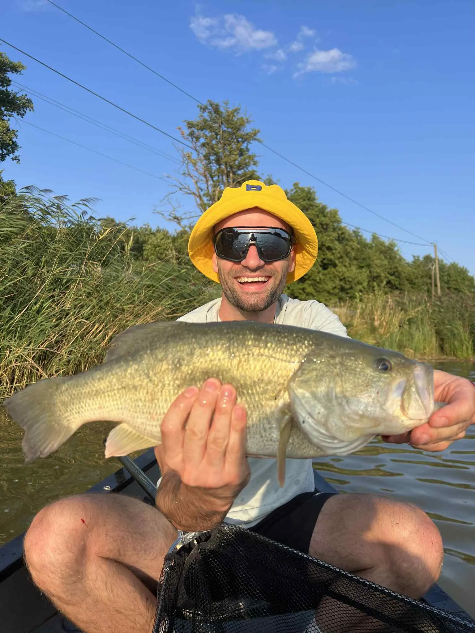 Location étang de pêche 15 ha + un étang 1 ha dans le parc privé d'un château
