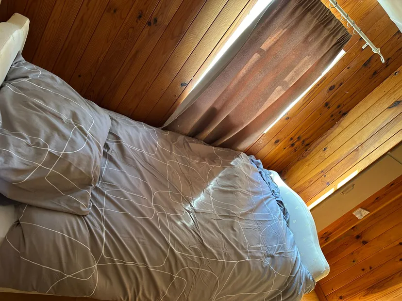 Bungalow 2 tout confort avec étang privé de 3 ha et accès jacuzzi