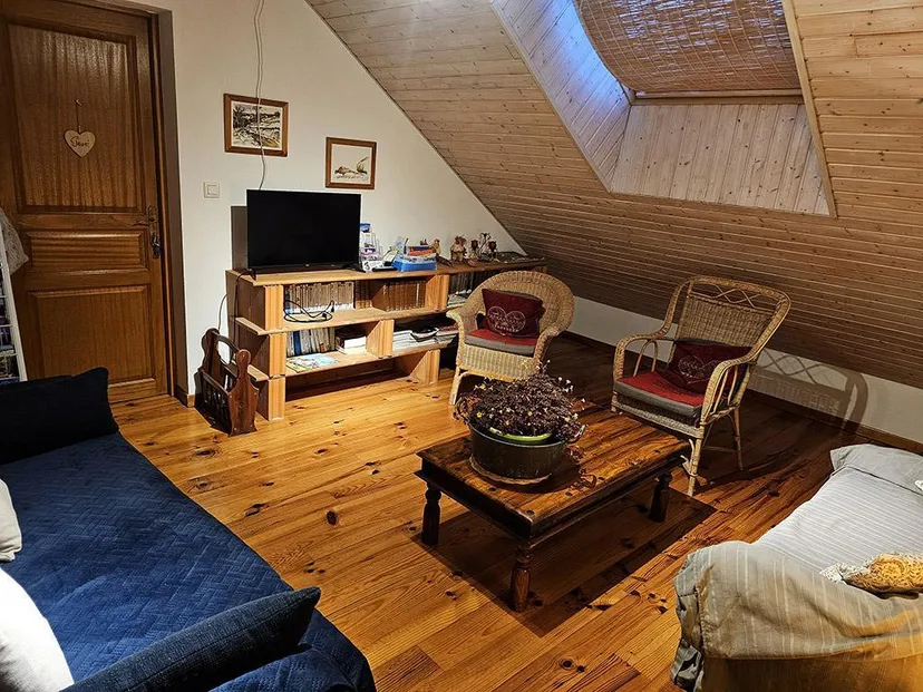 Vosges du Sud – 8 personnes – Grande maison avec terrasses en bord d’étang