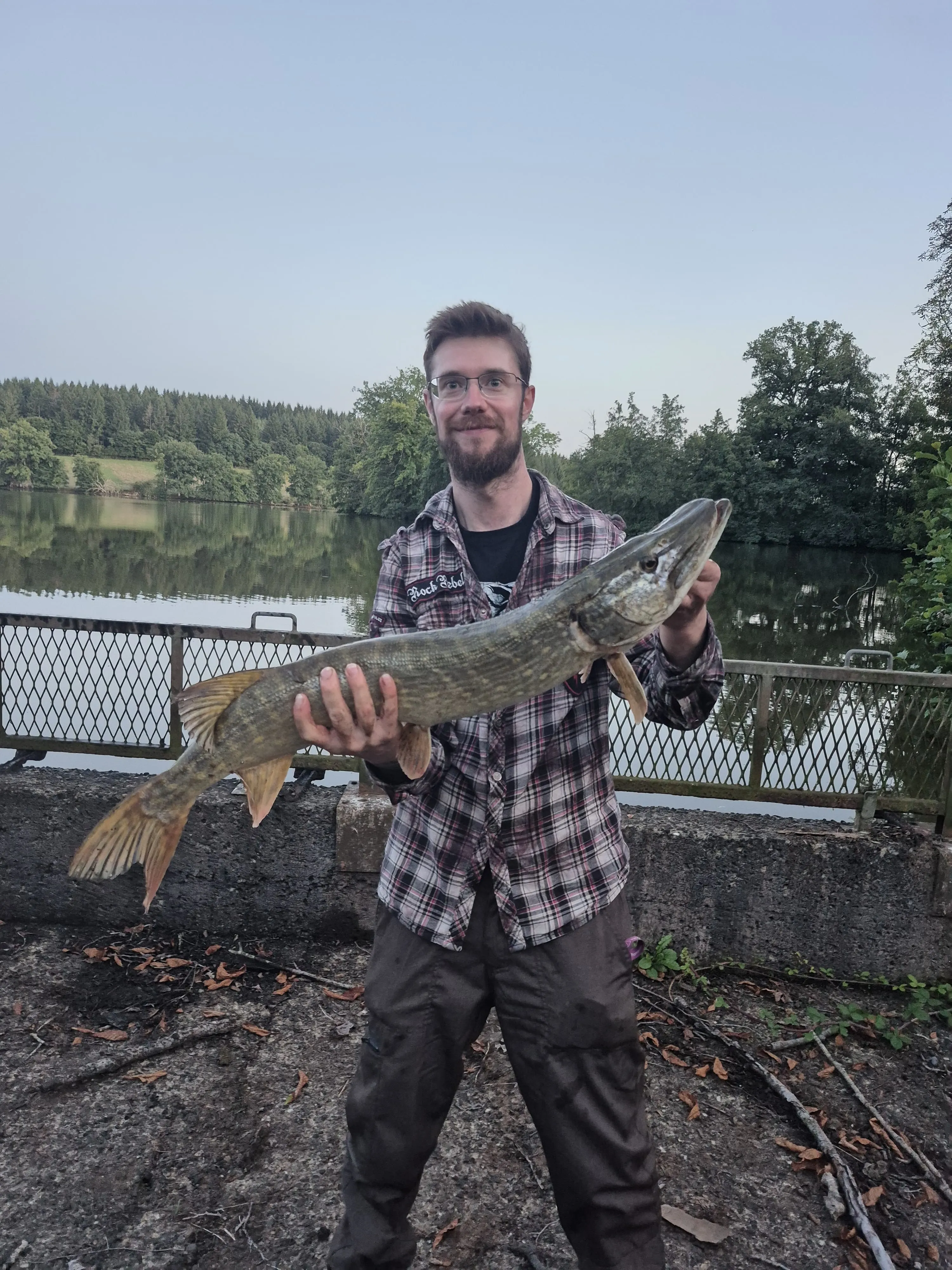 Gite du château avec étang privé de 18 ha - 2 à 8 personnes