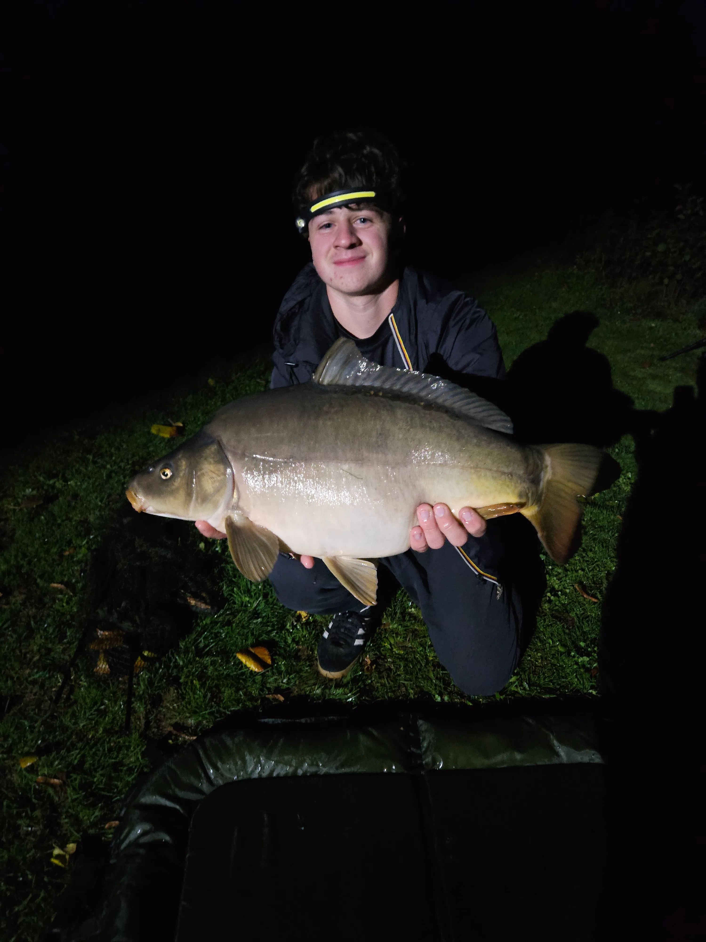 Maison tout équipée avec étang privé en Auvergne-Rhône-Alpes