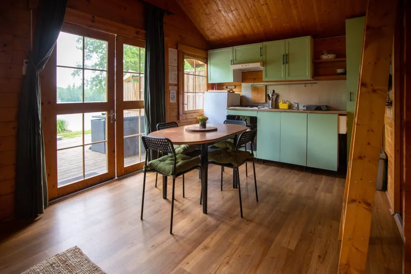Chalet en bois avec bain nordique en bord d’étang – Hauts-de-France – 5 - 7 personnes