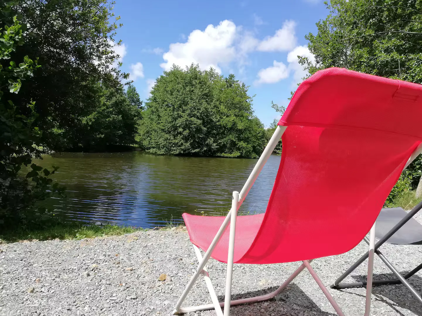 Tiny house en Normandie, 4 personnes, en bord de lac privé