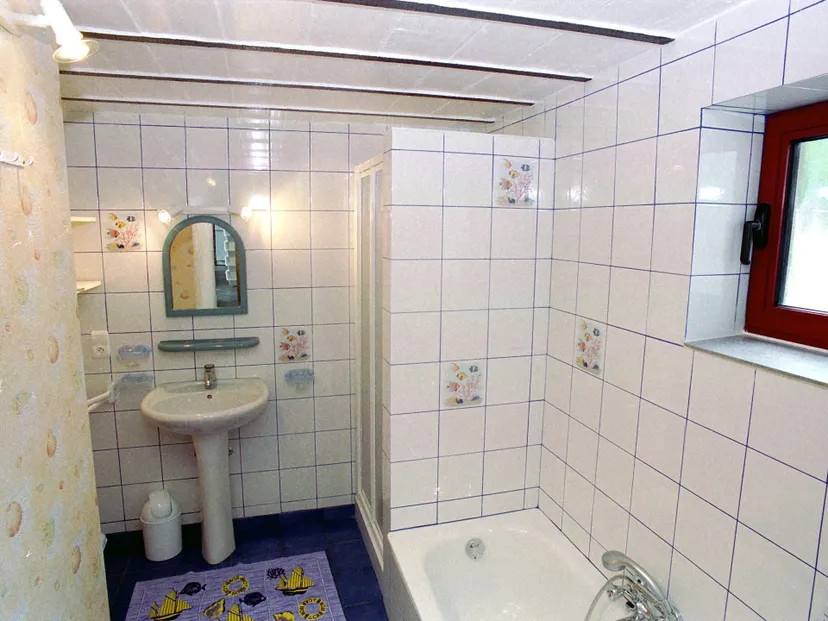 Gîte 3 à 5 personnes en Belgique, à deux pas de la frontière française, avec accès à 3 étangs