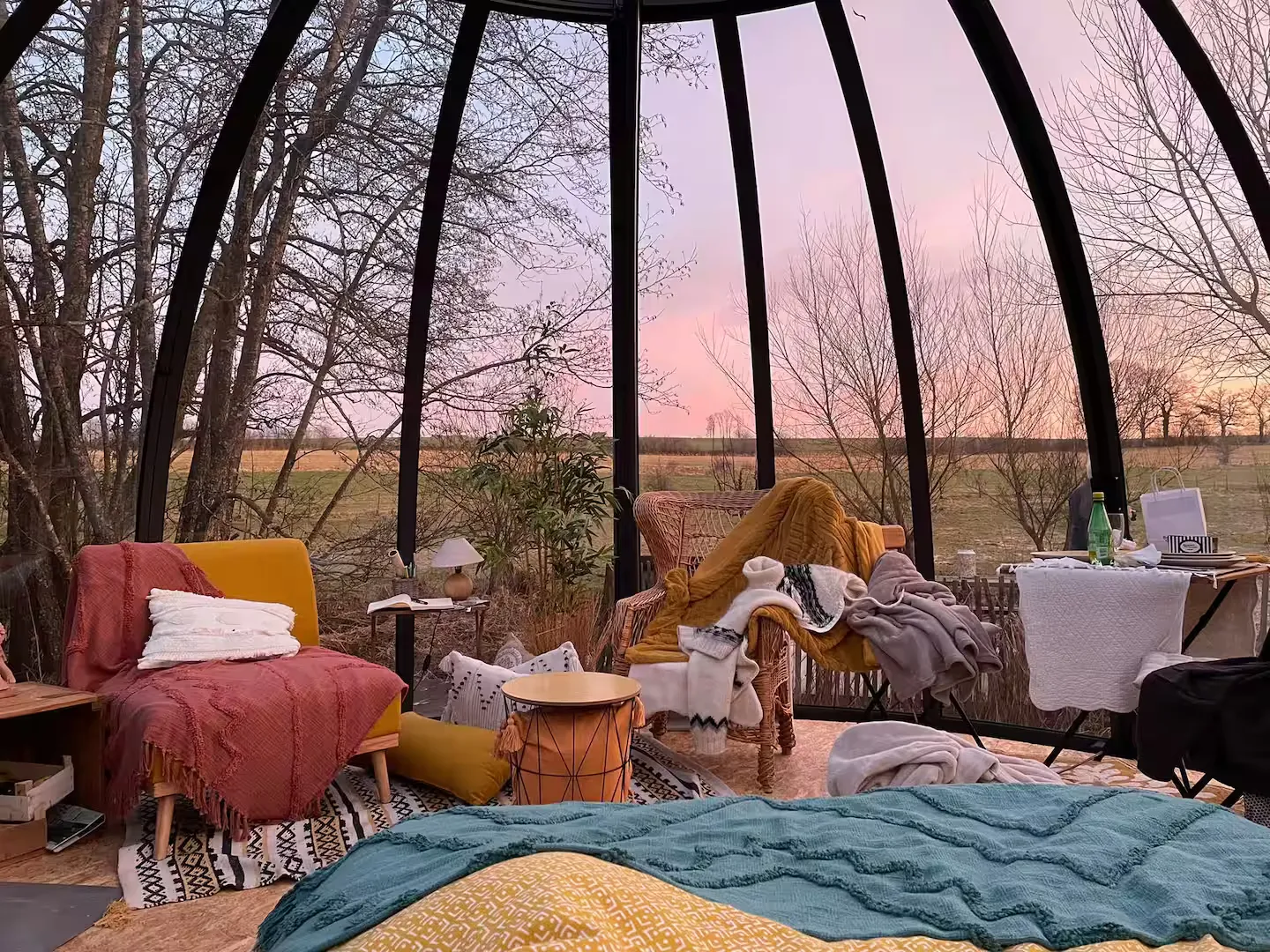 Dôme insolite en Wallonie – 2 personnes – au bord d’étangs et rivière