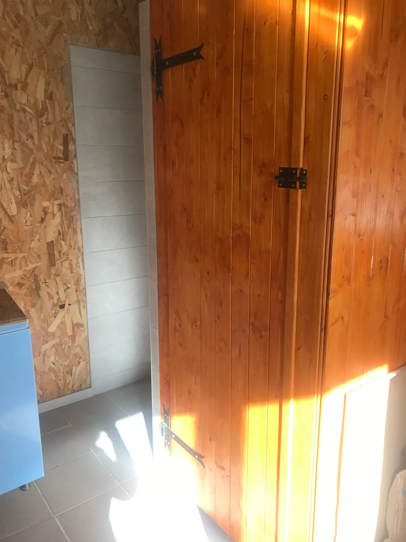 Petite maisonnette toute rénovée avec étang privé